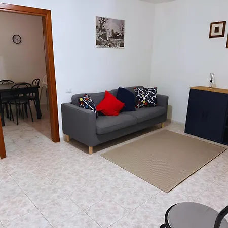 Casa Gioia -appartamento Con Veranda Vicino Marinella Διαμέρισμα Όλμπια